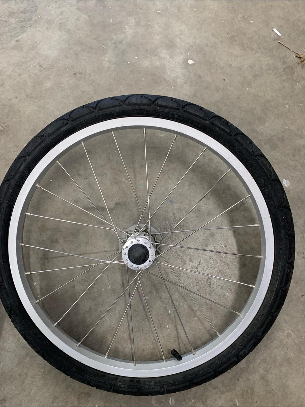 Thule Chariot stroller bike trailer rear wheel Quick release